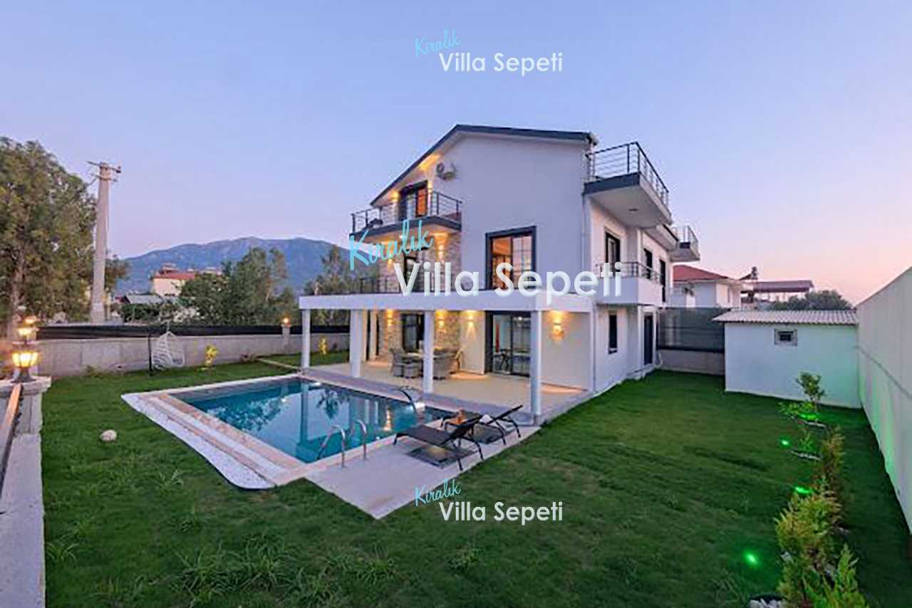 Villa Alaska 1