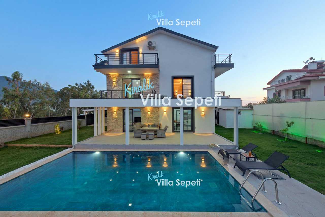 Villa Alaska 1