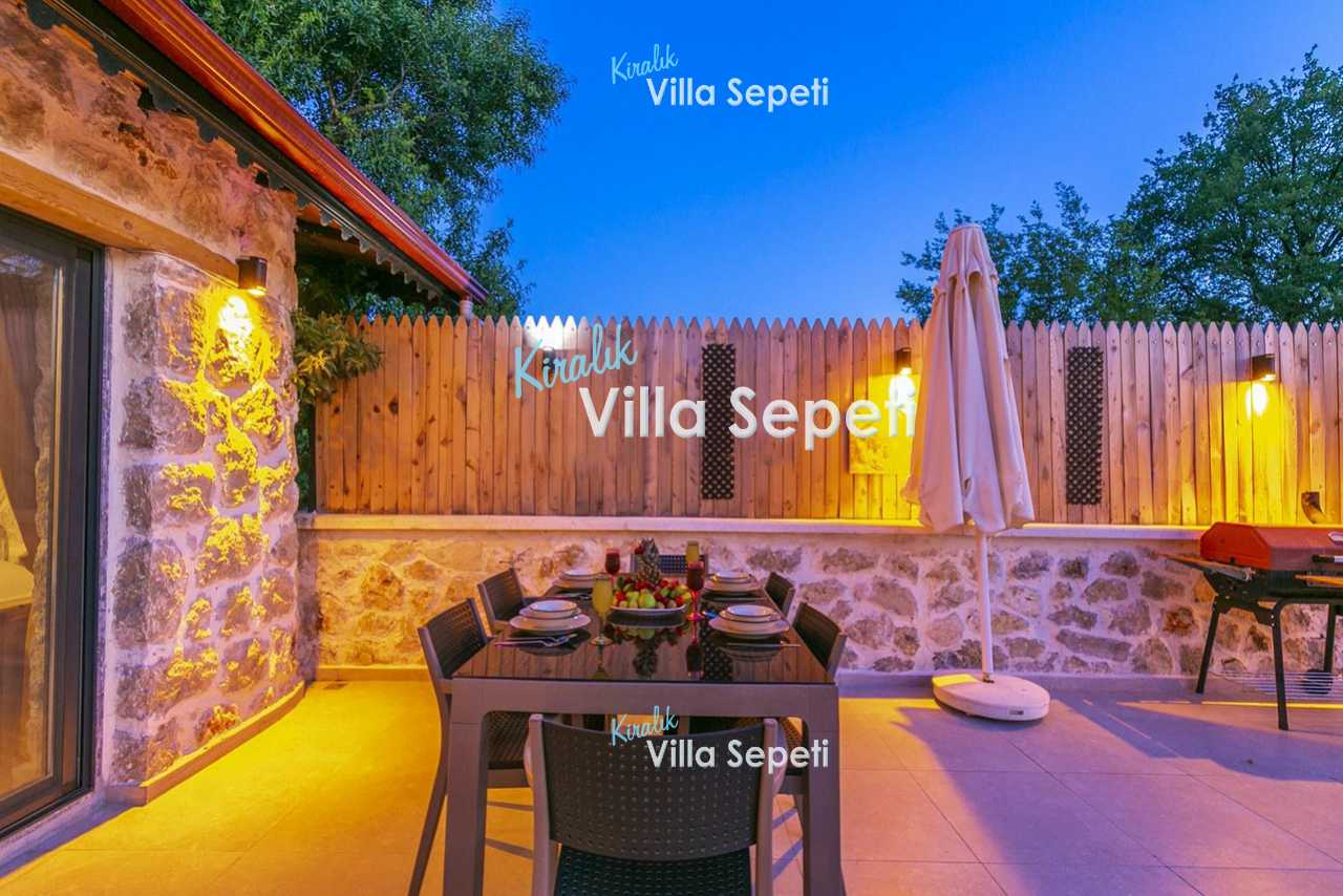 Villa Daka