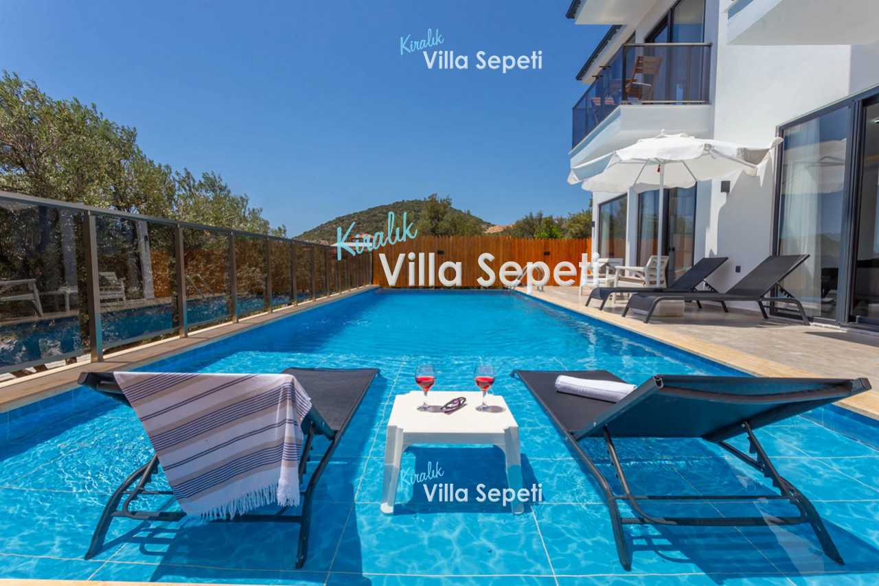 Villa Ella