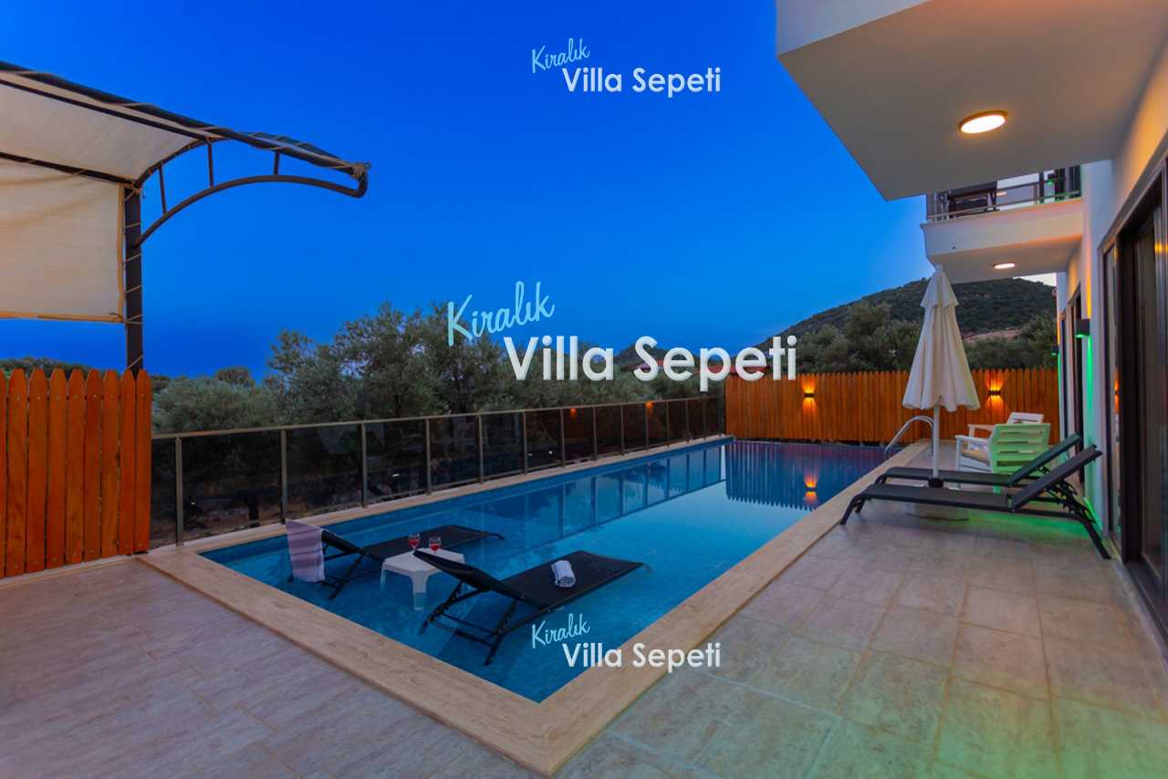 Villa Ella