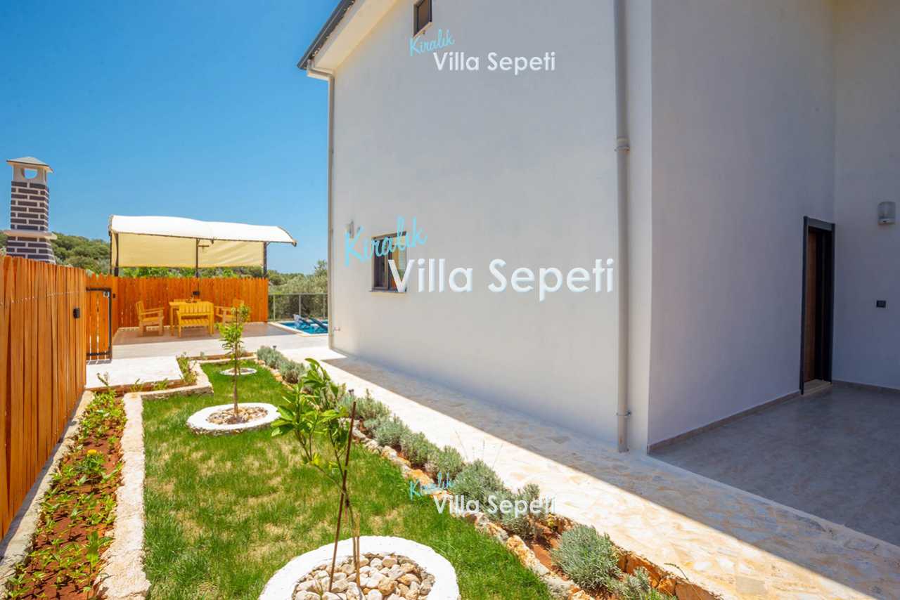 Villa Ella