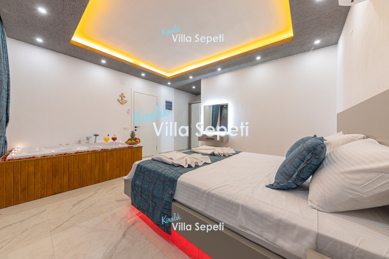 Villa Light 4