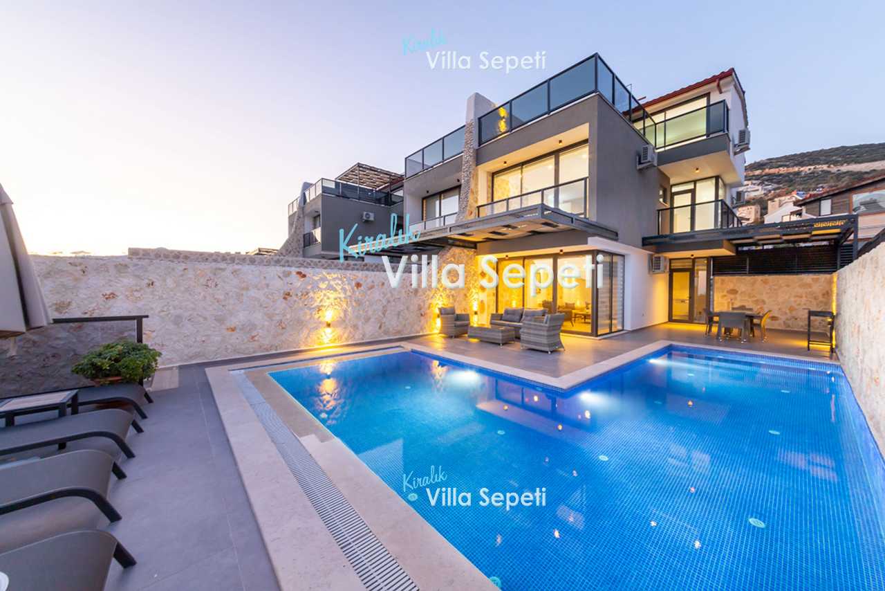 Villa Liya