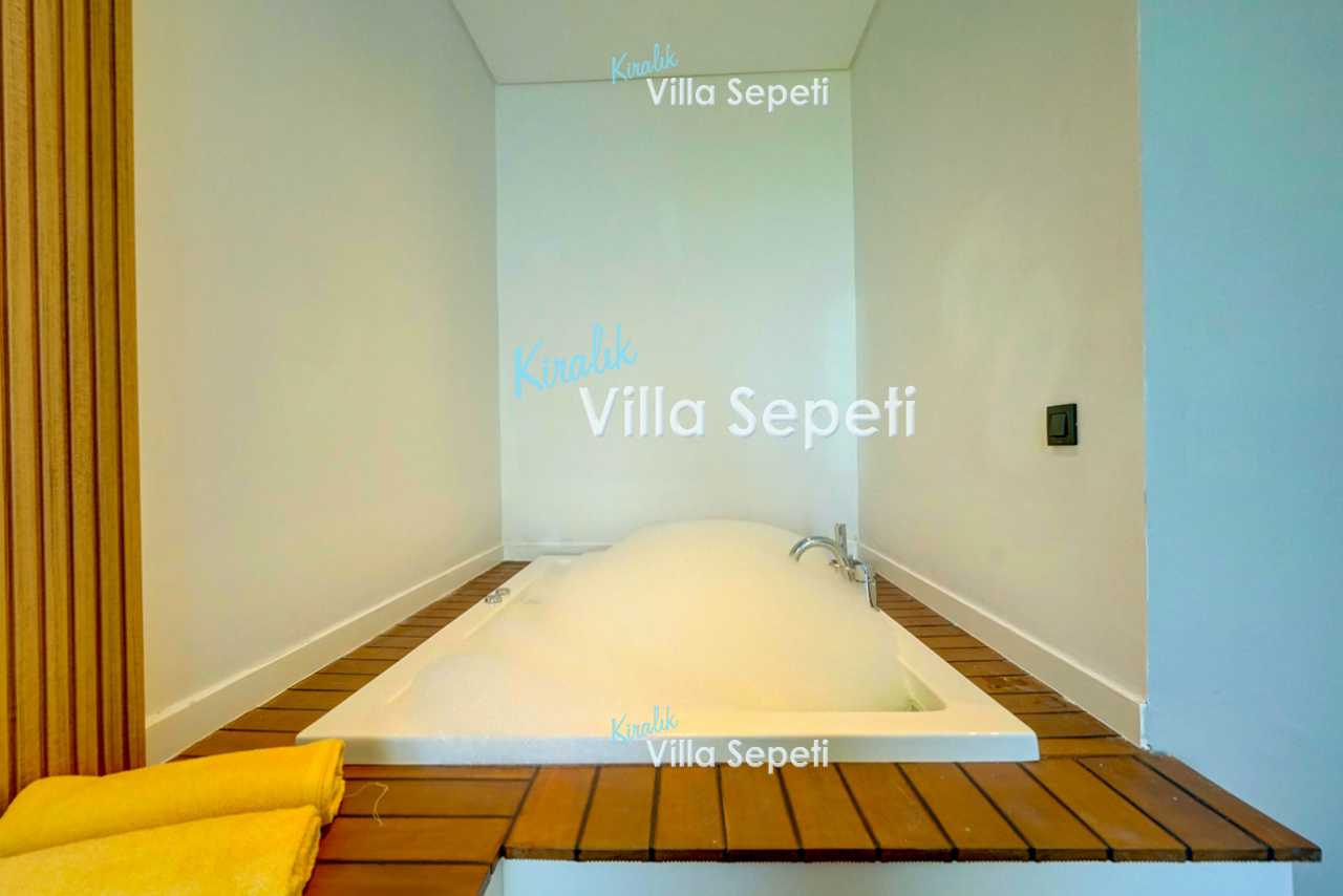 Villa Saturn