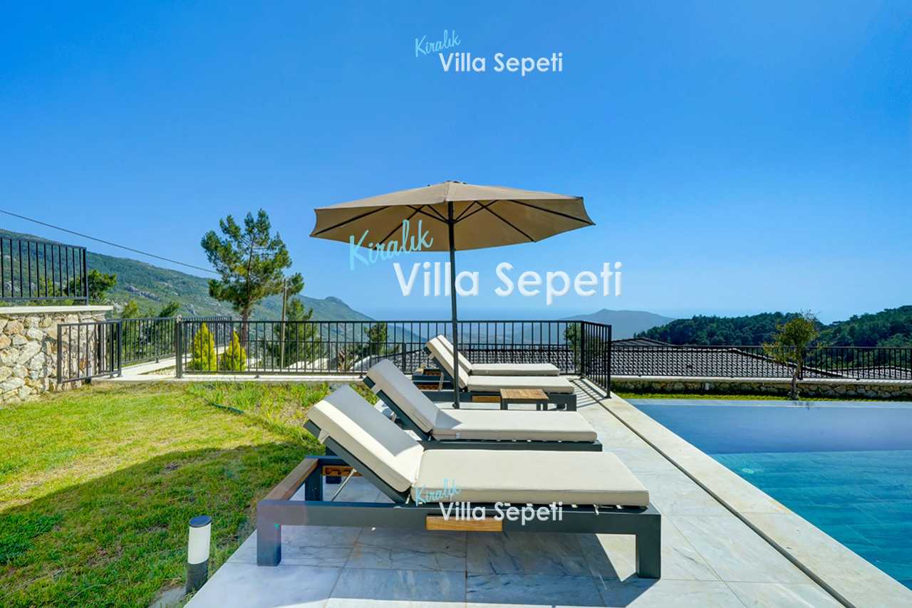 Villa Saturn