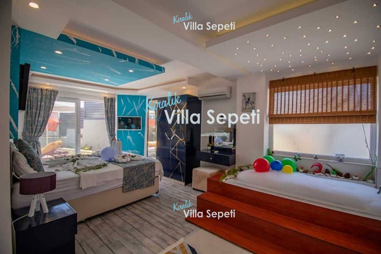 Villa Viral