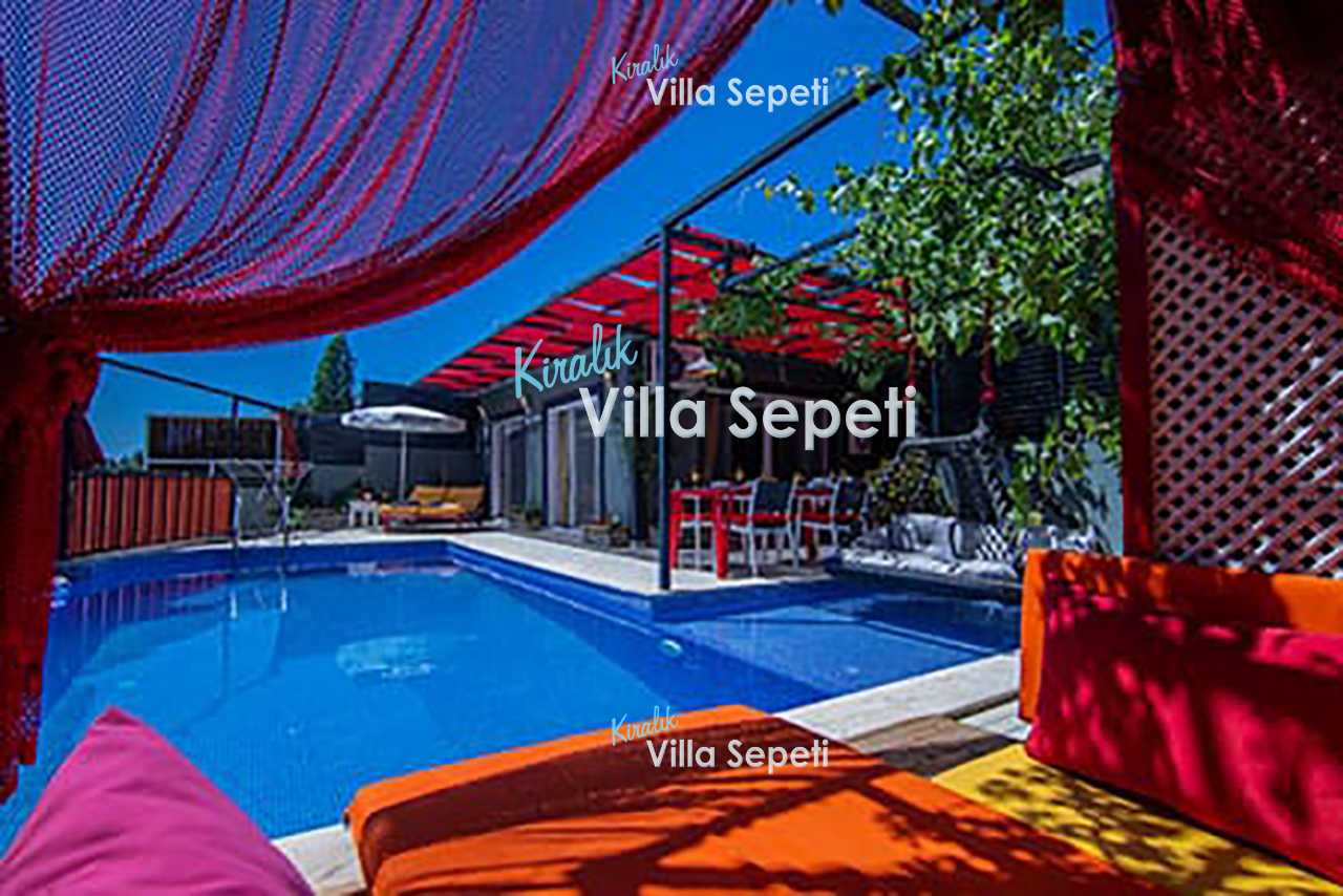 Villa Viral