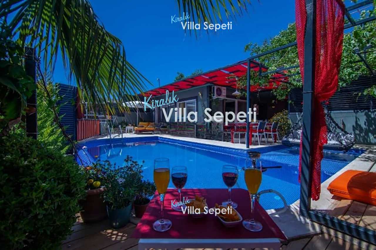 Villa Viral